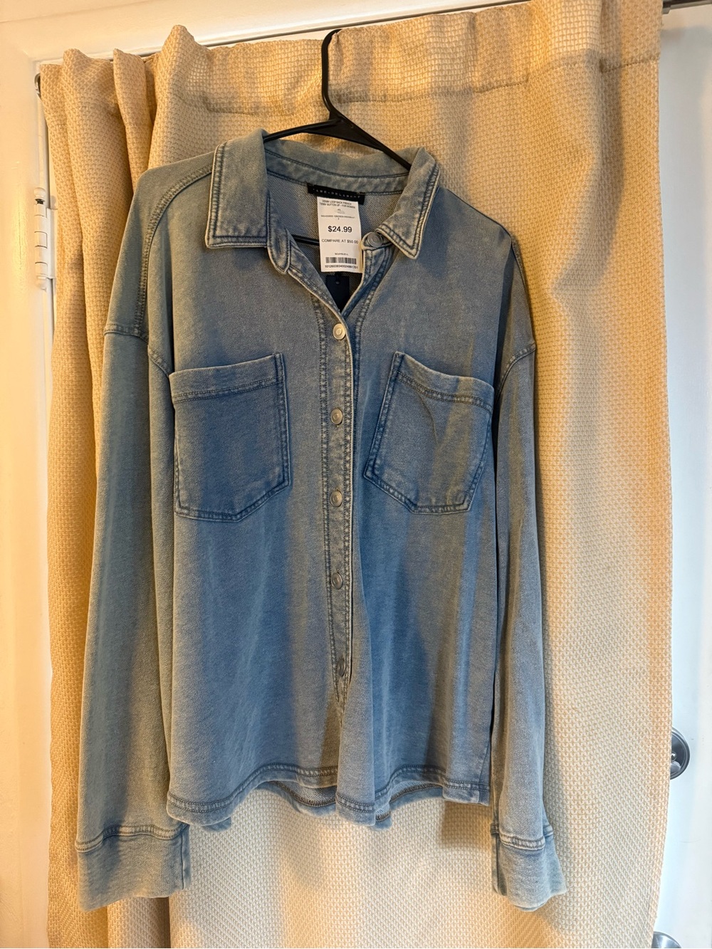 NWT ⭐️ denim blue button down top